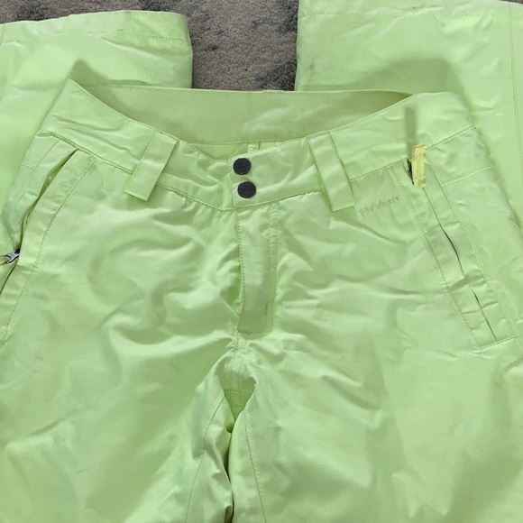 Women’s Hyvent Northface Snowpants - Picture 4 of 5